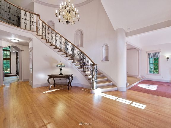 5th image of 26823 13th Avenue Ct E