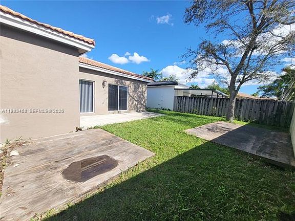 2nd image of 14924 SW 58th St