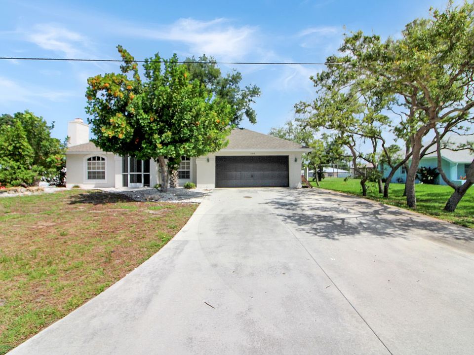 1st image of 1180 Palmetto Dr