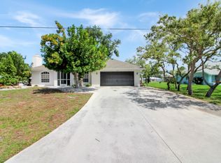 1180 Palmetto Dr, Venice, FL 34293