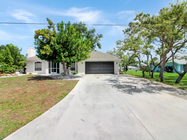 1180 Palmetto Dr, Venice, FL 34293