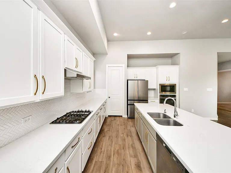2901 Apple Rose Ln — Photo 9