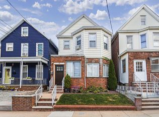 74 W 14th St, Bayonne, NJ 07002