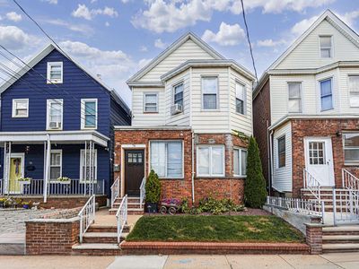 74 W 14th St, Bayonne, NJ, 07002