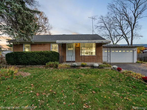 3576 Frankman Ave, Waterford, MI 48329