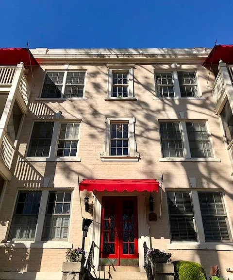 2214 Peachtree Rd NW #B2 — Photo 2