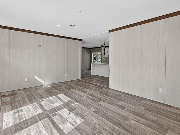 3rd image of 17538 EVELYN COURT