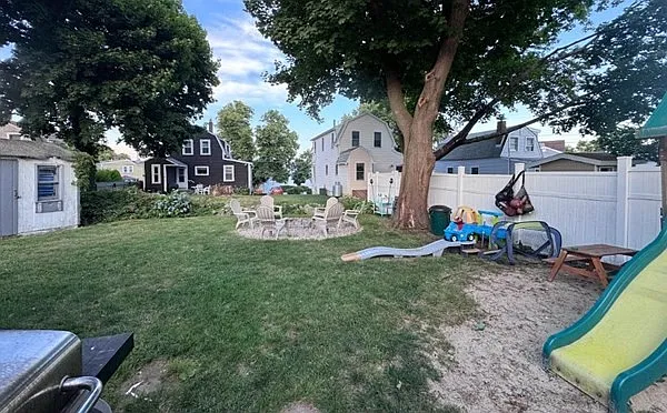 7 Chilton Ave — Photo 3