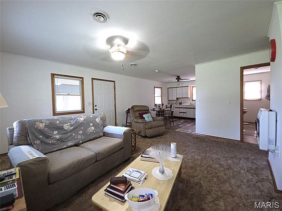 4th image of 263 Candlewood Rd