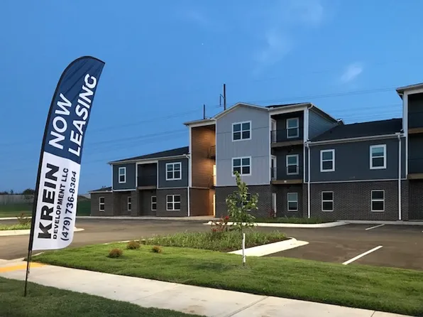 2220 E Little John #304, Siloam Springs, AR 72761