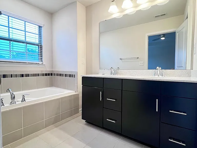 4008 Zilker Park Dr — Photo 14