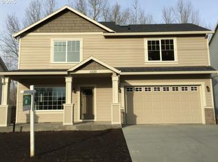 1037 NE Faloma Rd, Portland, OR 97211