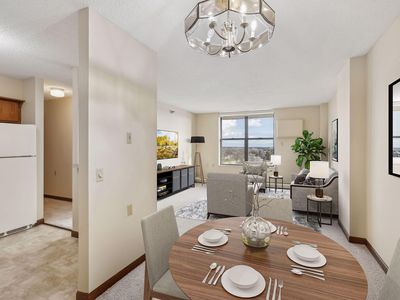7600 Golden Valley Rd APT 1007, Golden Valley, MN, 55427