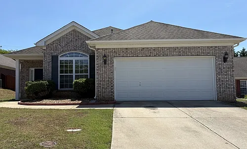 101 Brentmoor Pl Photo 1