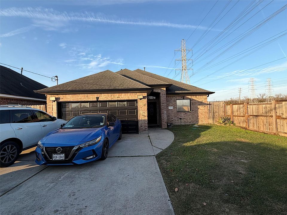 1st image of 1005 9th St