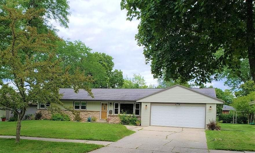 1st image of 537 S 17th Ave