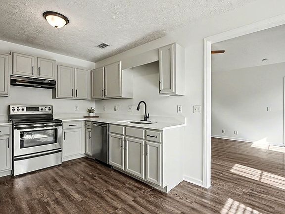 5th image of 2616 Elijah Dr