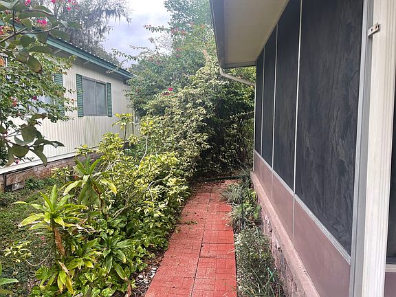 5th image of 1958 Amberwood Dr