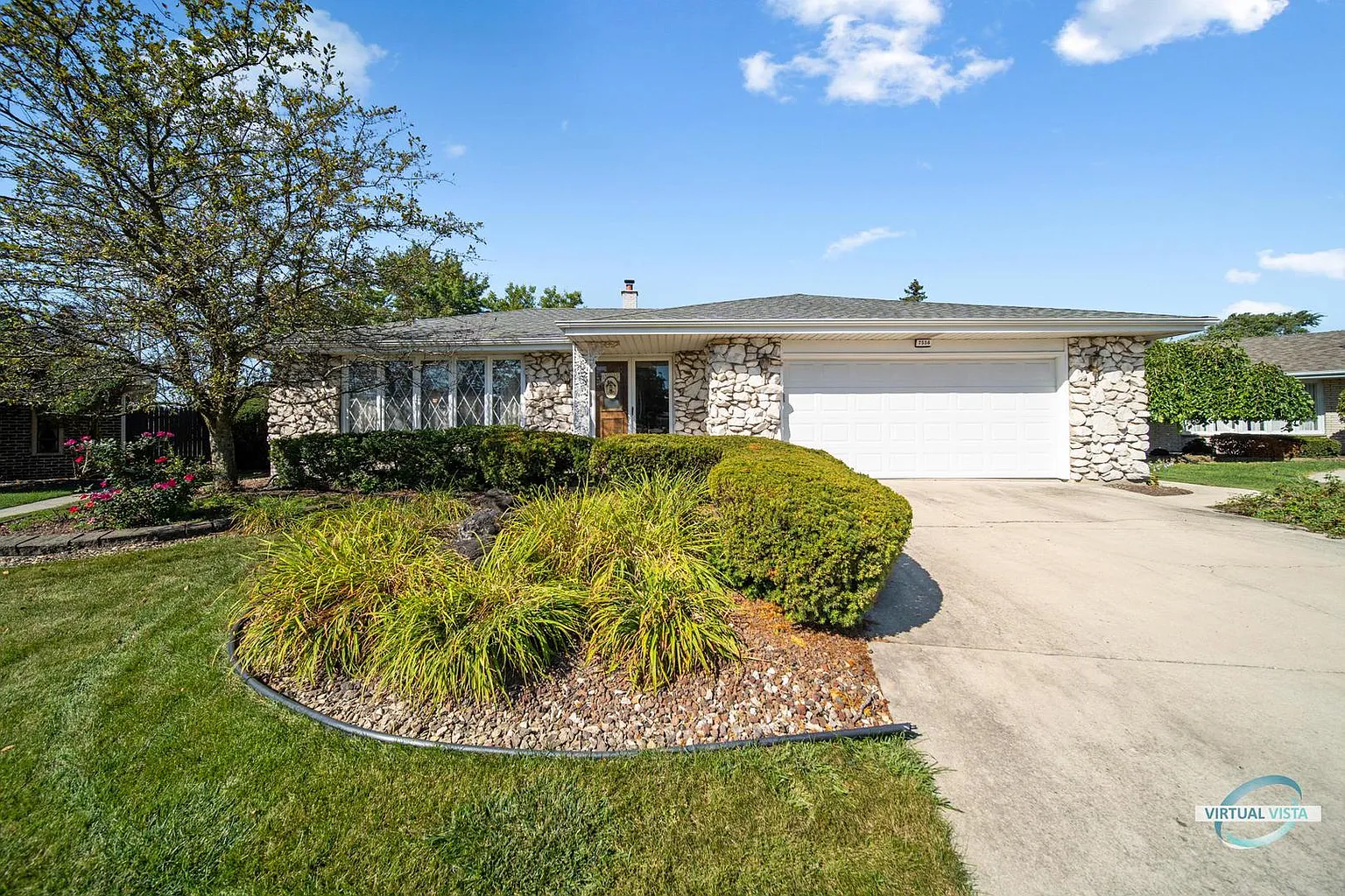 7556 Halesia Ct photo 1