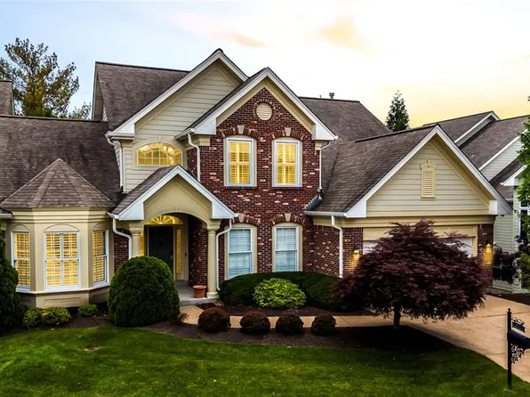 15920 Picardy Crest Ct, Chesterfield, MO 63017