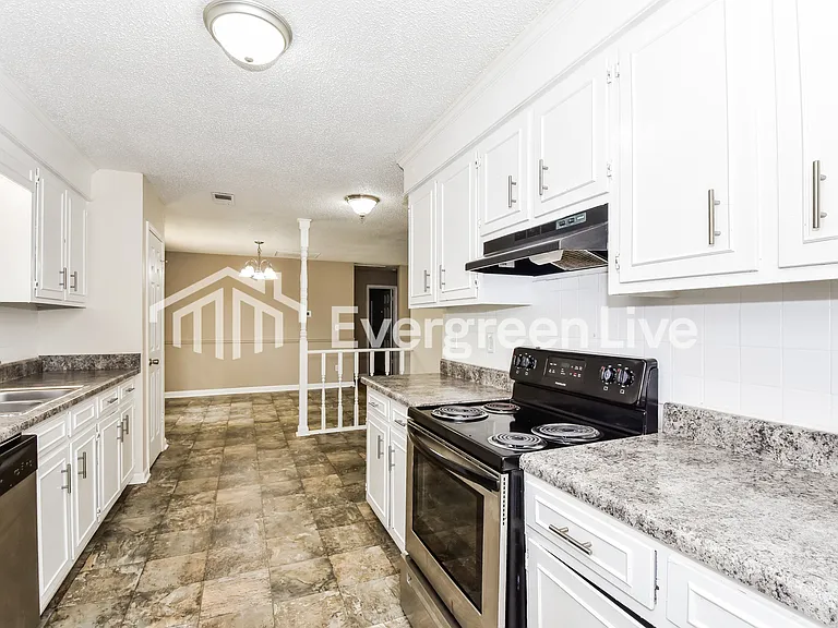 212 Braewick Rd — Photo 5