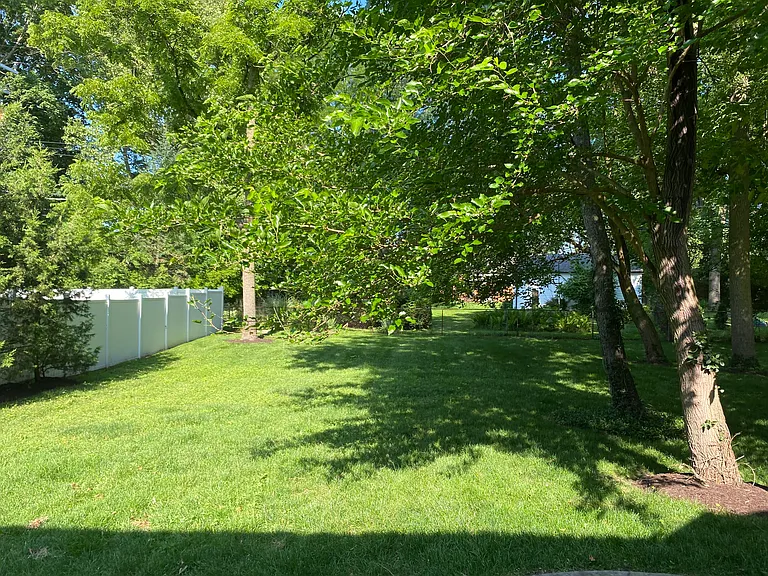 9915 Wayne Rd — Photo 37