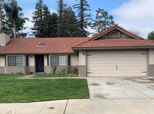 234 Filbert Ave, Clovis, CA 93611