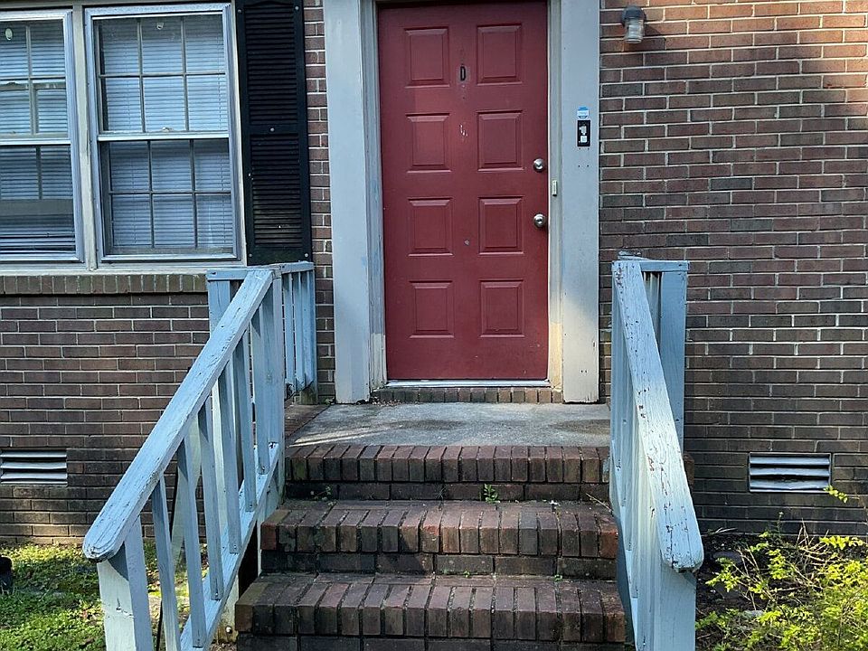 2nd image of 132 Oakmont Dr APT D