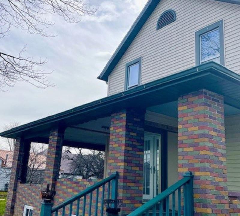 1st image of 100 S Pearl St