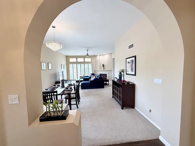 11845 N 40th Pl — Photo 4