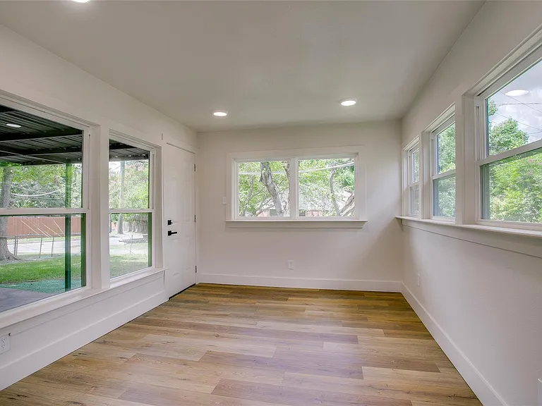 3407 La Verne Ave — Photo 17