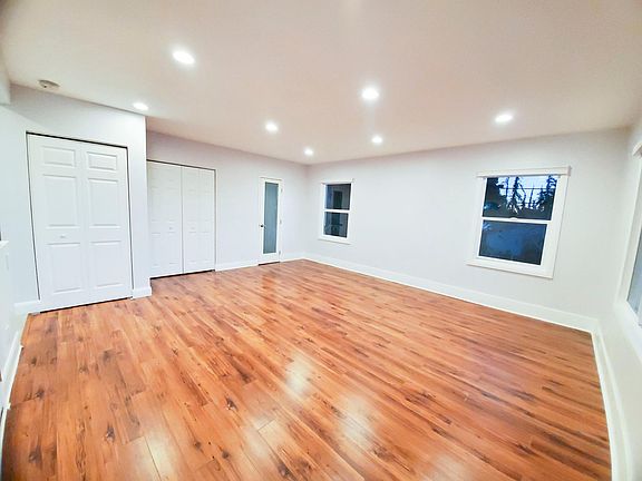 3rd image of 1500 S Glendale Ave APT 8
