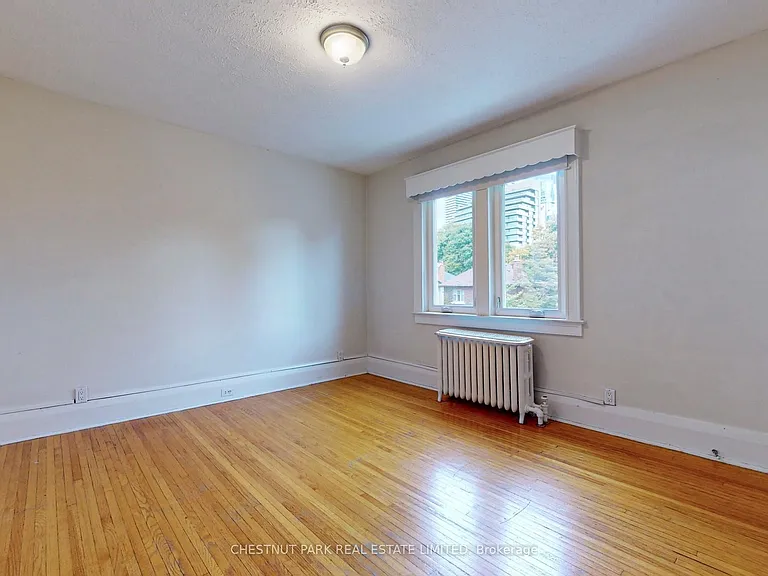 114 Colin Ave — Photo 24