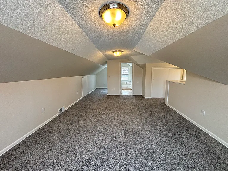 2609 12th Ave — Photo 11