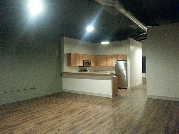 4th image of 1023 Front St APT 30