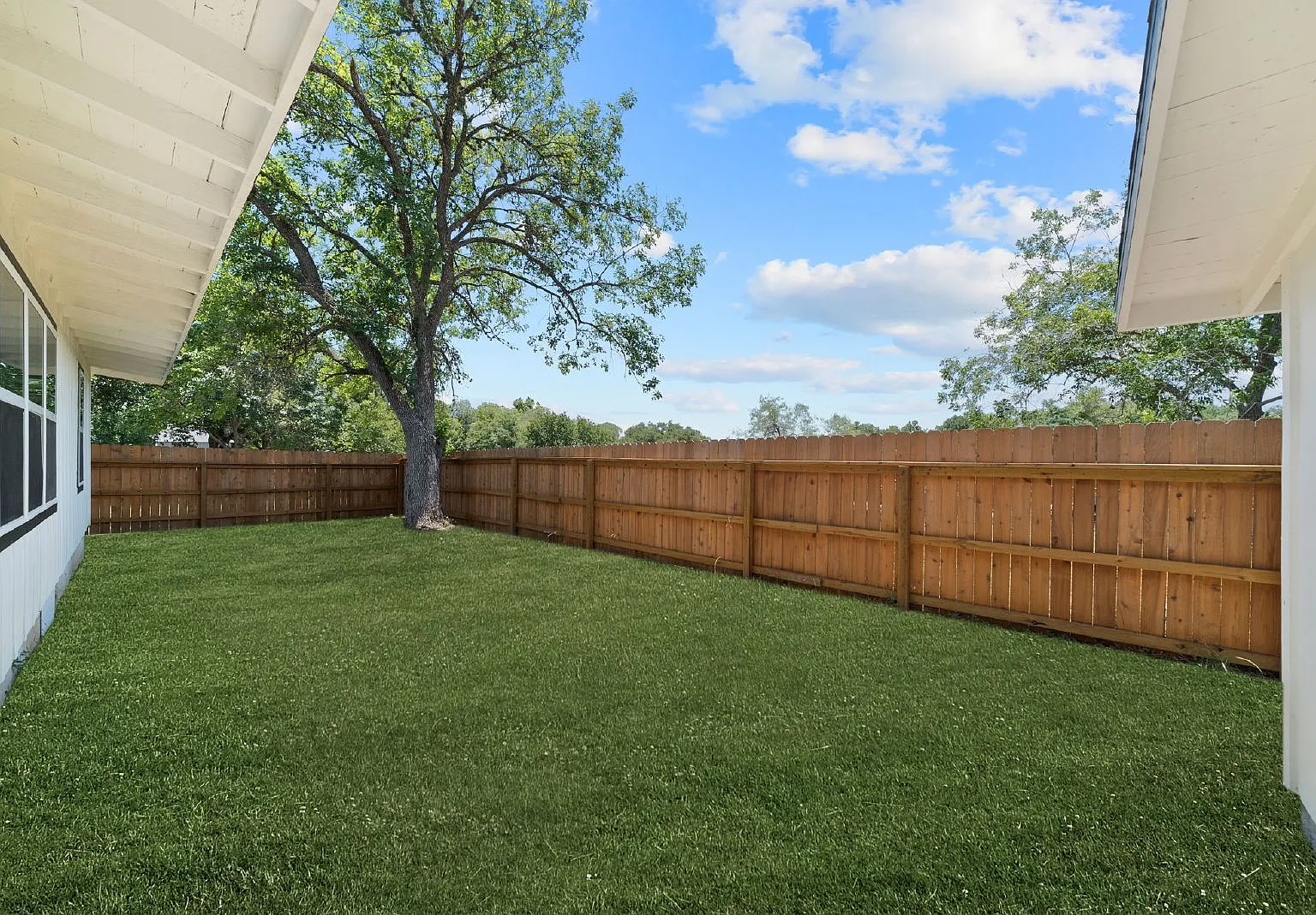 3 bed, 2.0 bath, 1460 sqft, $1,595 — Photo 4