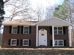 2900 Valley Brook Dr SW, Marietta, GA 30008