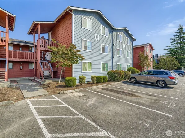 3402 I Street NE #H202, Auburn, WA 98002