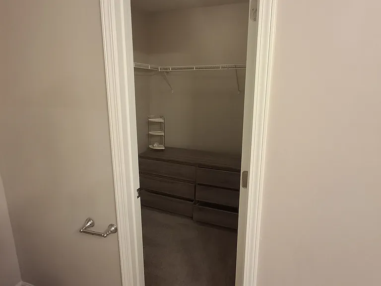 2137 Belmont Cir — Photo 14