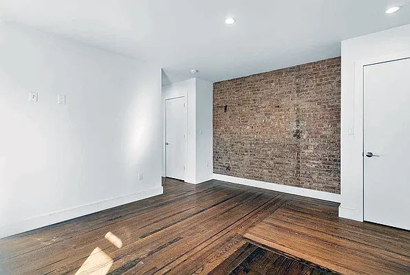 Rented by Compass | media 3