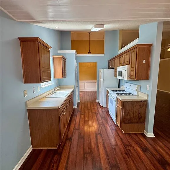 1840 Arborwood Dr — Photo 15