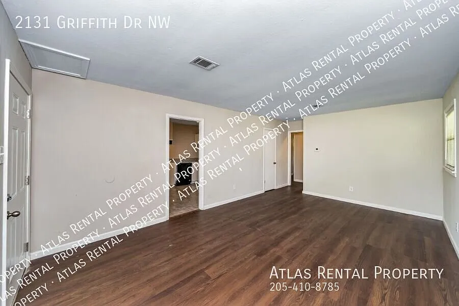 Move-In Ready 3-Bedroom Beauty with Modern Upgrades! — Photo 4
