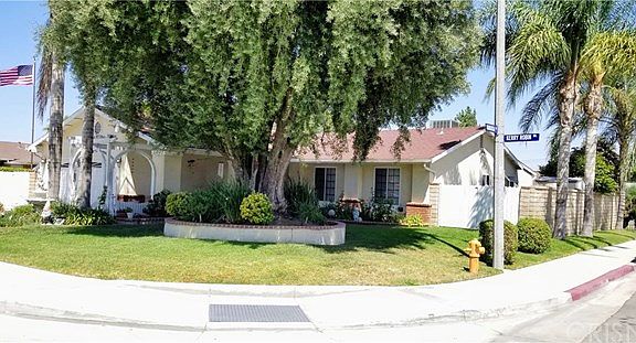 2nd image of 25042 Kerry Robin Dr