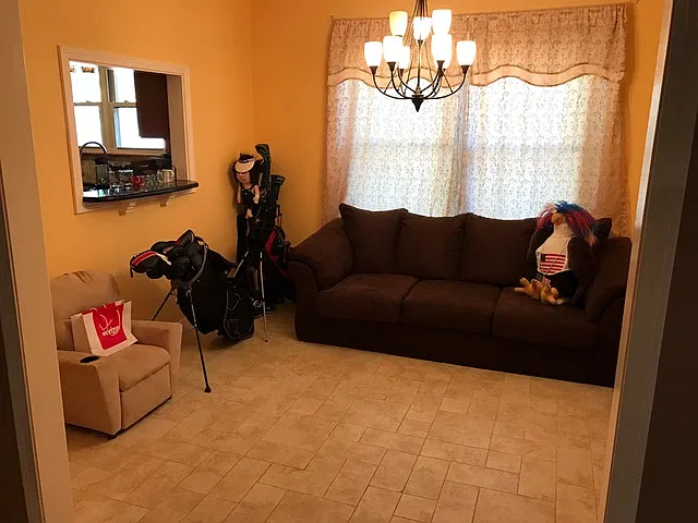 3 bed, 1487 sqft, $2,185 — Photo 4