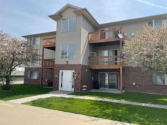 1st image of 50 Zeller Ct