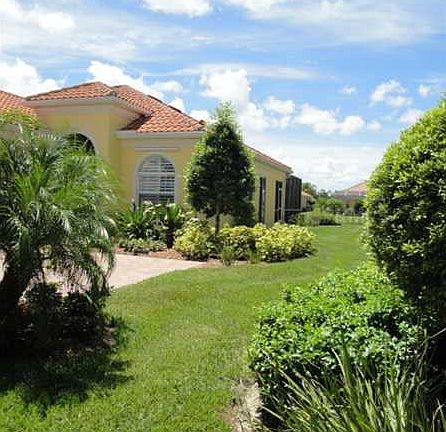 2nd image of 5977 Roseto Pl