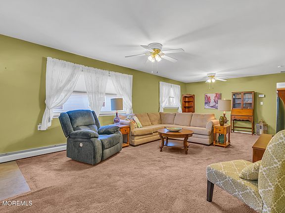 4th image of 452 Jamaica Boulevard