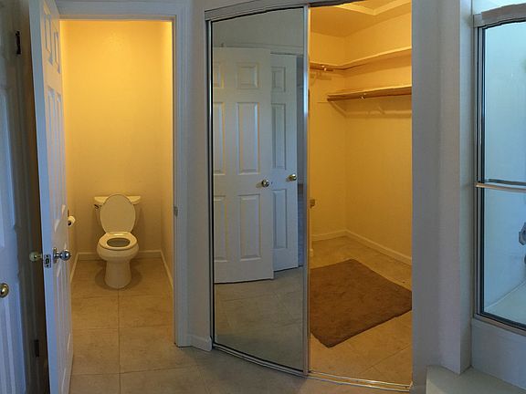 Master Bathroom 001