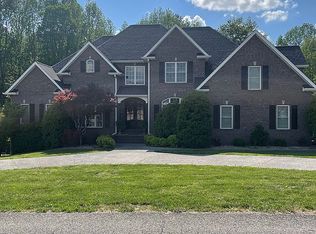 329 New Heritage Dr, Cookeville, TN 38506