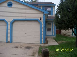 2371 Lexington Village Ln, Colorado Springs, CO 80916